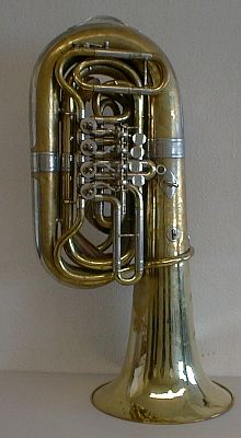 tuba3.JPG